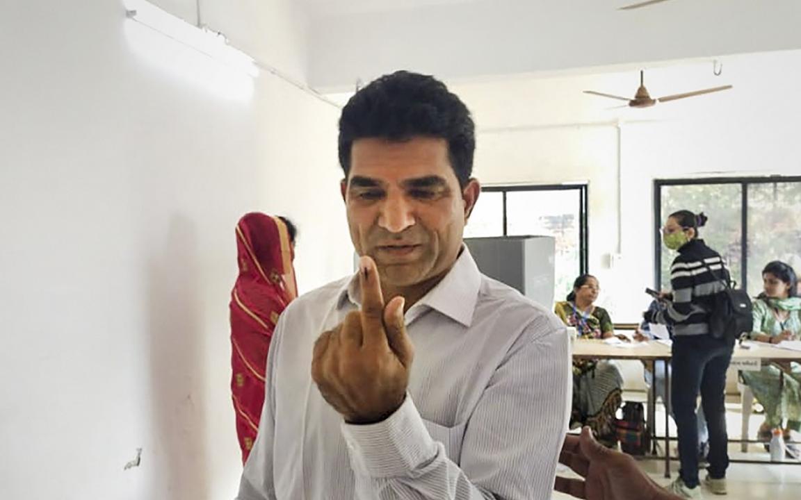 Gujarat polls: AAP's CM face Isudan Gadhvi loses to BJP rival after leading in initial rounds Gujarat polls: AAP's CM face Isudan Gadhvi loses to BJP rival after leading in initial rounds